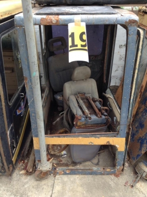 หัวเก๋ง KOMATSU PC 200-3 เก่าเซียงกง 10,000 บาท หัวเก๋ง KOMATSU PC 200-3 เก่าเซียงกง 10,000 บาท