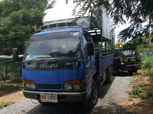 รถบรรทุก ISUZU 6 ล้อ NKR เครื่อง 130 แรง ปี 45