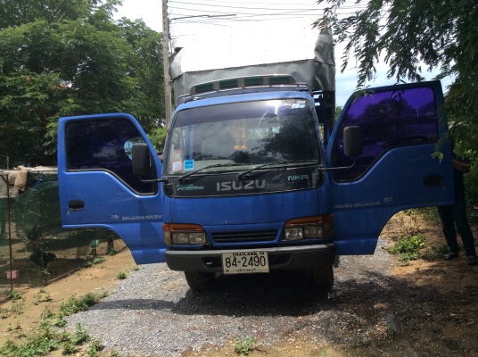 รถบรรทุก ISUZU 6 ล้อ NKR เครื่อง 130 แรง ปี 45