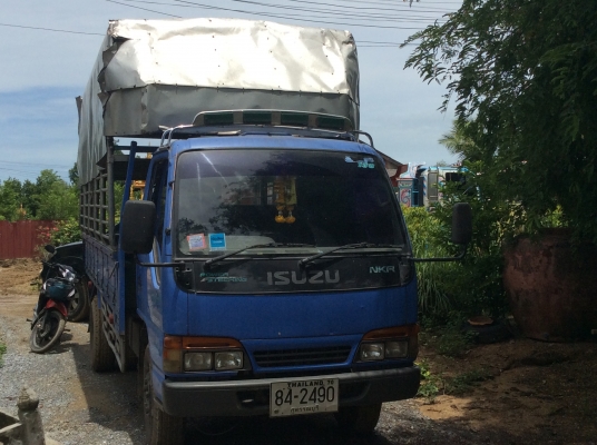 รถบรรทุก ISUZU 6 ล้อ NKR เครื่อง 130 แรง ปี 45