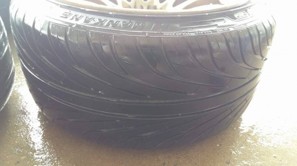 ขายแม็กพร้อมยางขอบ18 ขายแม็กพร้อมยางขอบ18