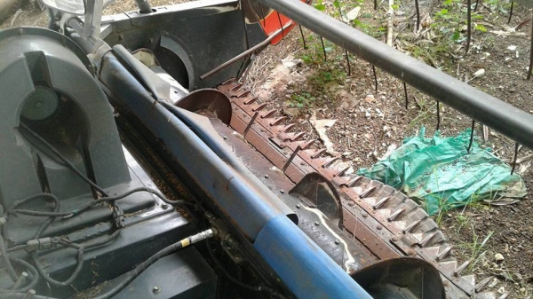 ขายรถเกี่ยวข้าว DC95GM ปี56 ใช้งาน1505ชั่วโมง สภาพสวยพร้อมใช้งาน ราคา580,000 สนใจโทร 090-8588220 093-3258446 www.narong2truck.com www.truck.in.th/498 https://www.facebook.com/narong2truck/ ID: narong498 ID: 09332584461 เพจ Facebook ณรงค์ ซื้อขายรถมือสอง ก