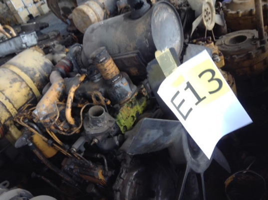 เครื่อง S4D 105-5 KOMATSU PC 120-2 เครื่องเซียงกงใน 65,000 เครื่อง S4D 105-5 KOMATSU PC 120-2 เครื่องเซียงกงใน 65,000