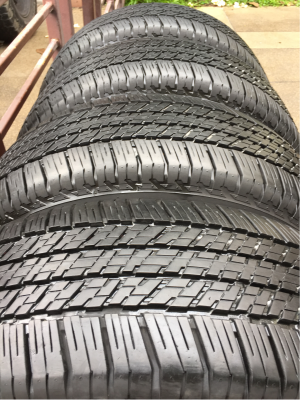 ยาง Bridgestone 265 60 18 ปลายปี15 ดอกเต็ม เนื้อนิ่มๆ ราคาไม่แพง