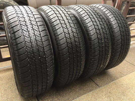 ยาง Bridgestone 265 60 18 ปลายปี15 ดอกเต็ม เนื้อนิ่มๆ ราคาไม่แพง ยาง Bridgestone 265 60 18 ปลายปี15 ดอกเต็ม เนื้อนิ่มๆ ราคาไม่แพง