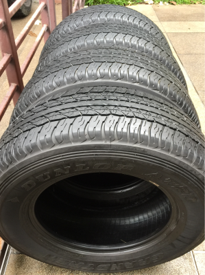 ยาง Dunlop 265 65 17 ปี16 ดอกเต็ม เนื้อนิ่มๆ ไม่มีปะ ใช้ยาว ราคาไม่แพง