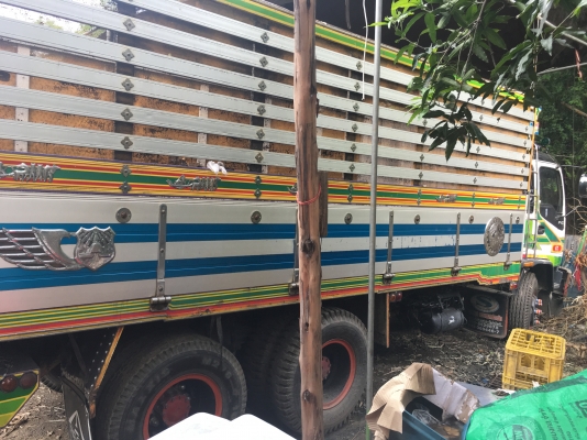 พ่วง 18 ล้อ ISUZU FVZ195 ปี 46 กระบะมิเนียม - ดั้ม อู่เชิดชัย นครปฐม สภาพพร้อมใช้ พร้อมโอน ราคา 1.35 ล้าน