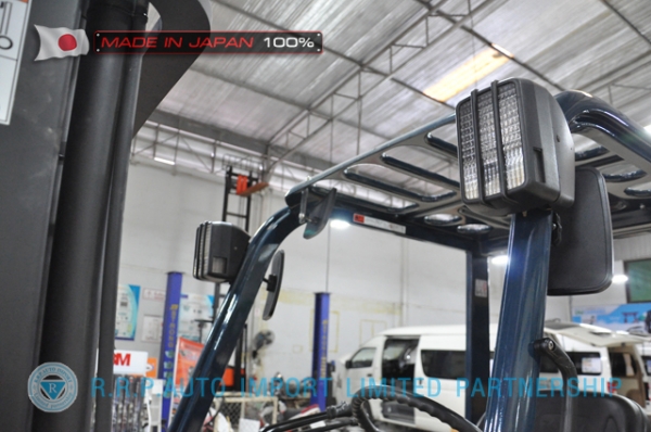 ขายรถโฟล์คลิฟท์มือสอง TOYOTA รุ่น 7FD25-11741 นำเข้าจากประเทศญี่ปุ่น 100\% ไม่เคยใช้งานในไทย