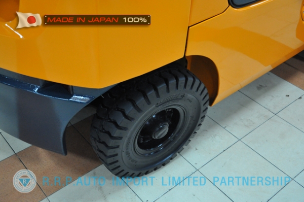 ขายรถโฟล์คลิฟท์มือสอง TOYOTA รุ่น 7FD25-11741 นำเข้าจากประเทศญี่ปุ่น 100\% ไม่เคยใช้งานในไทย