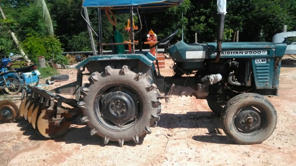 รถไถไทซัน25แรงพร้อมผาน5ใบคับ