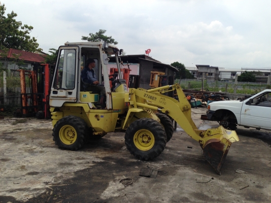 ขายรถตักล้อยาง Komatsu Wa30-5E เอวอ่อน