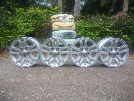 ขายล้อแม็กToyota Tiger D4D สีเดิมโรงงาน ขอบ 15 4 วง ราคา 5,500 บาท