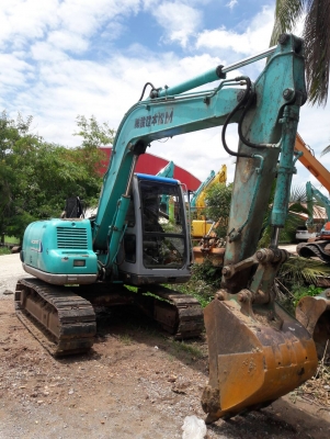 ขายKOBELCO SK60-2  มาร์คไฟว์  มีลายแย๊ก  ใช้งานมาแค่ 6,XXX  ชั่วโมง  แอร์เย็น เครื่องปั๊มดี  ลองระบบกันได้ทุกวัน โทร 089-3818694 ดวงนภา