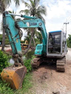 ขายKOBELCO SK60-2  มาร์คไฟว์  มีลายแย๊ก  ใช้งานมาแค่ 6,XXX  ชั่วโมง  แอร์เย็น เครื่องปั๊มดี  ลองระบบกันได้ทุกวัน โทร 089-3818694 ดวงนภา