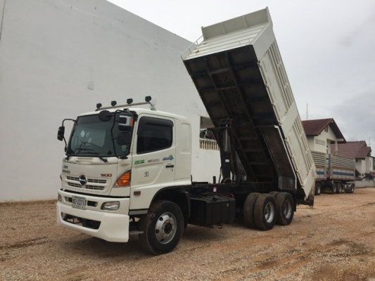 ขายสิบล้อ HINO FM1A 344 แรง ซีรีส์500 ดั้มพ์สามมิตร ปลายปี 56 สภาพป้ายแดง