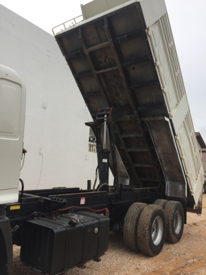 ขายสิบล้อ HINO FM1A 344 แรง ซีรีส์500 ดั้มพ์สามมิตร ปลายปี 56 สภาพป้ายแดง