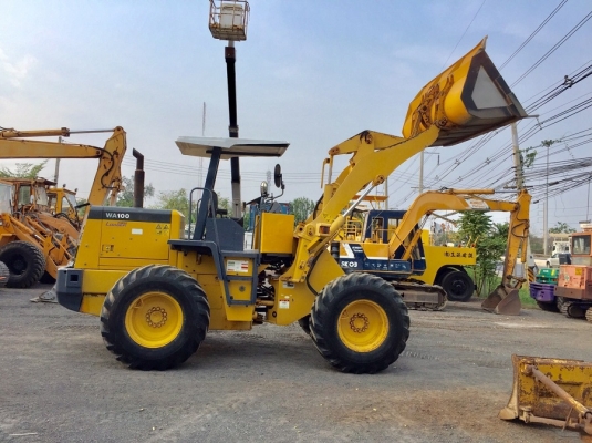 ขายรถตัก KOMATSU WA100-3 สมบูรณ์พร้อมใช้ครับ FROM JAPAN ติดต่อ 063-9316985 ID LINE : 0639316985 ครับ