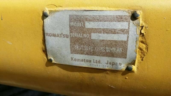 ขายด่วน!! KOMATSU PC200-6 สภาพพร้อมใช้ค่ะ