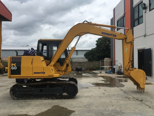 KOMATSU รุ่น: PC60-6