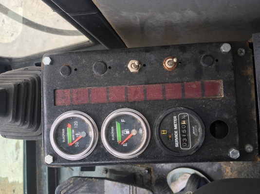 KOMATSU รุ่น: PC60-6