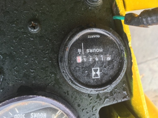 KOMATSU รุ่น: SD23-3