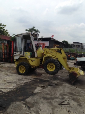 ขาย 395,000 รถตักล้อยาง KOMATSU WA30-5 E เอวอ่อน เครื่องดี เกียร์แรง เอวแน่น เอกสารใบอินวอยทร์ รถอยู่ กรุงเทพ 090-772-3710 090-772-3708 ขาย 395,000 รถตักล้อยาง KOMATSU WA30-5 E เอวอ่อน เครื่องดี เกียร์แรง เอวแน่น เอกสารใบอินวอยทร์ รถอยู่ กรุงเทพ 090-772-3710 090-772-3708