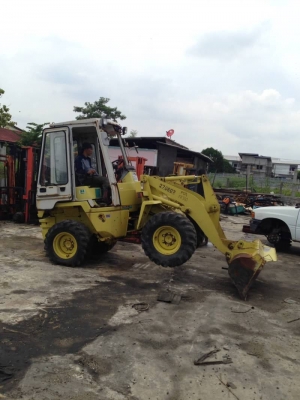 ขาย 395,000 รถตักล้อยาง KOMATSU WA30-5 E เอวอ่อน เครื่องดี เกียร์แรง เอวแน่น เอกสารใบอินวอยทร์ รถอยู่ กรุงเทพ 090-772-3710 090-772-3708 ขาย 395,000 รถตักล้อยาง KOMATSU WA30-5 E เอวอ่อน เครื่องดี เกียร์แรง เอวแน่น เอกสารใบอินวอยทร์ รถอยู่ กรุงเทพ 090-772-3710 090-772-3708