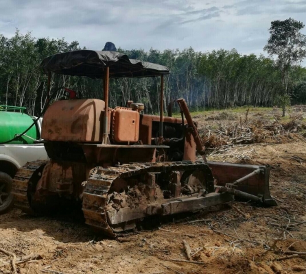 ต้องการขายแทรกเตอร์komatsu รุ่นD50A-15 ครัชน้ำมัน รถบ้าน สภาพใช้ทำงานได้เลย ขายราคา350000บ.