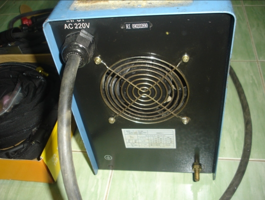 ขายตู้เชื่อมอินเวอเตอร์ 2ระบบ  ยี่ห้อ Umini รุ่น tig 300A สายอาร์กอน 5 เมตร พร้อมสายเชื่อม