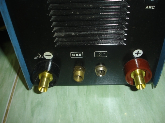 ขายตู้เชื่อมอินเวอเตอร์ 2ระบบ ยี่ห้อ Umini รุ่น tig 300A สายอาร์กอน 5 เมตร พร้อมสายเชื่อม ขายตู้เชื่อมอินเวอเตอร์ 2ระบบ ยี่ห้อ Umini รุ่น tig 300A สายอาร์กอน 5 เมตร พร้อมสายเชื่อม