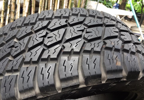 ยางNitto TerraGrappler A/T 265/50/20 japan ดอกเต็มมากทุกเส้น สภาพสวย ยางNitto TerraGrappler A/T 265/50/20 japan ดอกเต็มมากทุกเส้น สภาพสวย