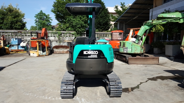 ขาย รถขุด KOBELCO รุ่น SK30SR มือสองญี่ปุ่น แทรกเหล็ก สลักบูท เอวแน่น 100\% ปั้มนิ้ว คอนโทรลสั้น ทำงานดี ทุกระบบ มือถือ/LINE ID : 0818753444