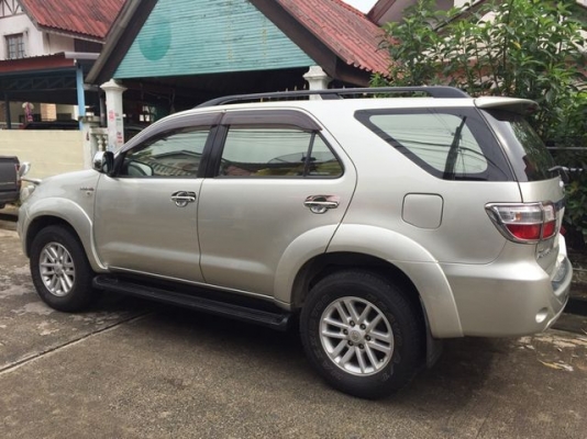 โตโยต้าฟอจูนเนอร์ ดีเซล 3000V ขับ2 ปี 2009 โตโยต้าฟอจูนเนอร์ ดีเซล 3000V ขับ2 ปี 2009