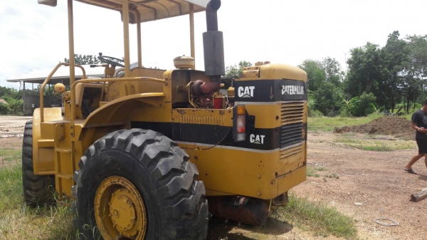 ขายรถตักล้อยาง CAT 950E สภาพรถสวยพร้อมใฃ้งาน ราคา 580,000
