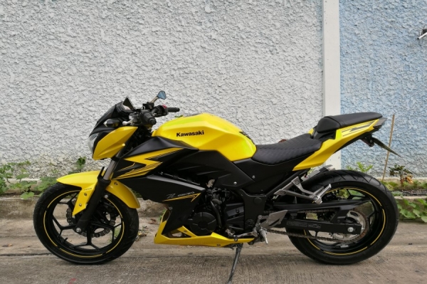 Z300 Abs 2015 รถบ้านแท้ เจ้าของคนเดียว รูดบัตรได้