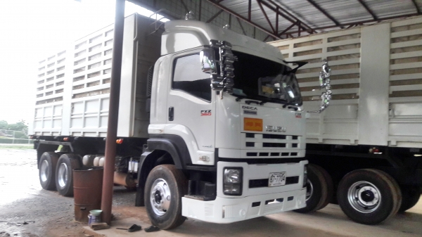 ขายครับ ISUZU 360 ปี56 ปลายปีแม่+ลูก รถวิ่ง158,XXXกิโล สวยพร้อมใช้งานครับ แม่ลูก  ยางเต็ม80\% น้ำหนักบรรทุกได้ 29ตัน