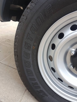 ยางใหม่ ป้ายแดง วิ่ง 50 กม. 205R16 ยางใหม่ ป้ายแดง วิ่ง 50 กม. 205R16
