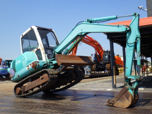 ขายรถขุดเก่าญี่ปุ่น komatsu pc30-7 มีหัวเก๋ง ใบมีด รถสวยพร้อมใช้ สนใจติดต่อสอบถาม 092-3309229 อีด
