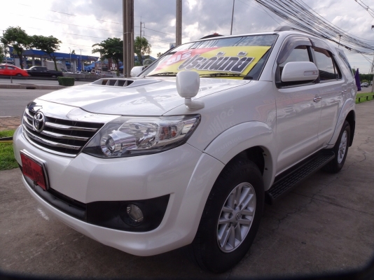 TOYOTA FORTUNER (2WD) 3.0V NAVI เกียร์ATปี 2013 โทร 062-991-6649 ดาวออโต้เบสท์