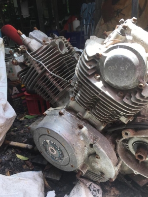 ขายเครื่องเปล่าXV750ตัวโซ่..สภาพตามรูป ขายเครื่องเปล่าXV750ตัวโซ่..สภาพตามรูป