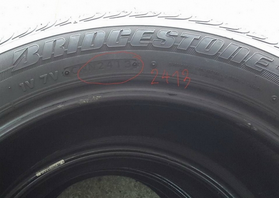 ยาง185 /55-16 ยางปี13 บริดสโตน ER300 สภาพดี