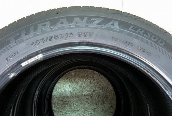 ยาง185 /55-16 ยางปี13 บริดสโตน ER300 สภาพดี