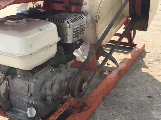 เครื่องย่อยกิ่งไม้ Honda 5.5แรง มือสองญี่ปุ่น
