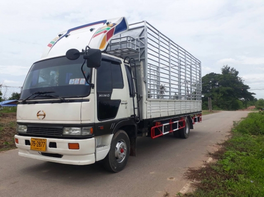 HINO 6ล้อ 195แรง ยาว 6.2 เมตร ยาง 825/16 เครื่องดี ยางดี ครัทซีสวย ขาย 580,000 บาท ศุภากร 081-190310 HINO 6ล้อ 195แรง ยาว 6.2 เมตร ยาง 825/16 เครื่องดี ยางดี ครัทซีสวย ขาย 580,000 บาท ศุภากร 081-190310