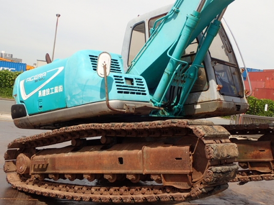 ขายรถขุดเก่าญี่ปุ่น kobelco sk120-3Lc รถสวยพร้อมใช้ สนใจติดต่อสอบถาม 092-3309229 อีด