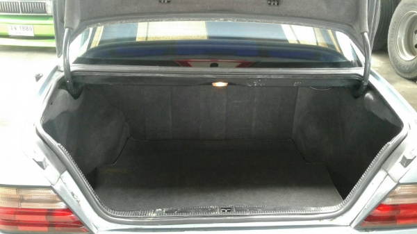 ด่วน รถเก๋งเบนซ์ e230( w124 โรงจำปา) ปี1991  พร้อมใช้