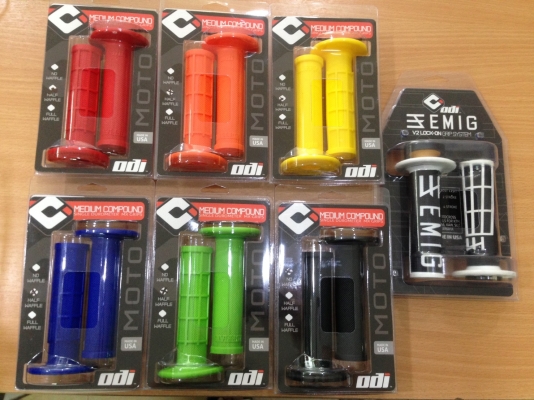 ขาย!! ODI Motorcross ปลอกแฮนมอเตอร์ไซค์วิบาก มีสีตามรูป