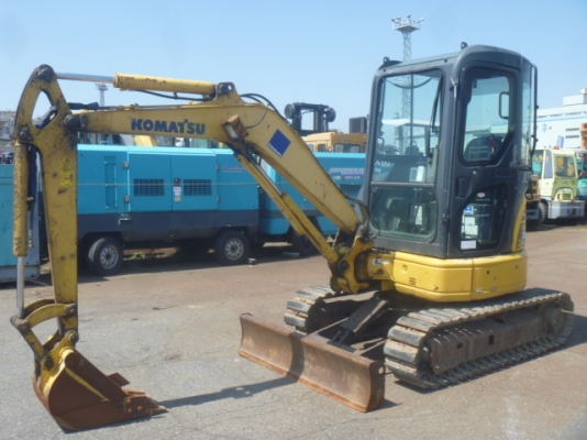Komatsu PC30MR-2 เก่าญี่ปุ่น แทรคเหล็กหุ้มก้อนยาง หัวเก๋งยกได้
