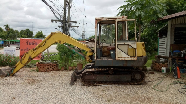 ขายรถแบคโฮยันมาร์ YB 45 โทร 081-8857576