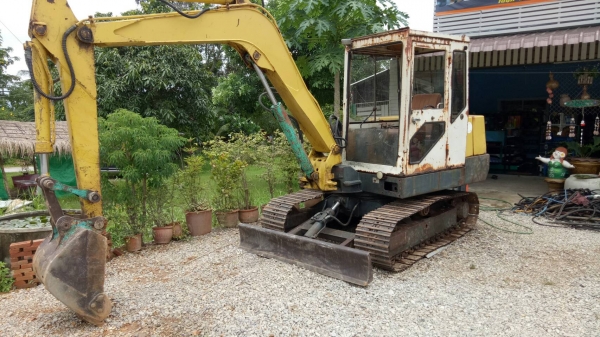 ขายรถแบคโฮยันมาร์ YB 45 โทร 081-8857576